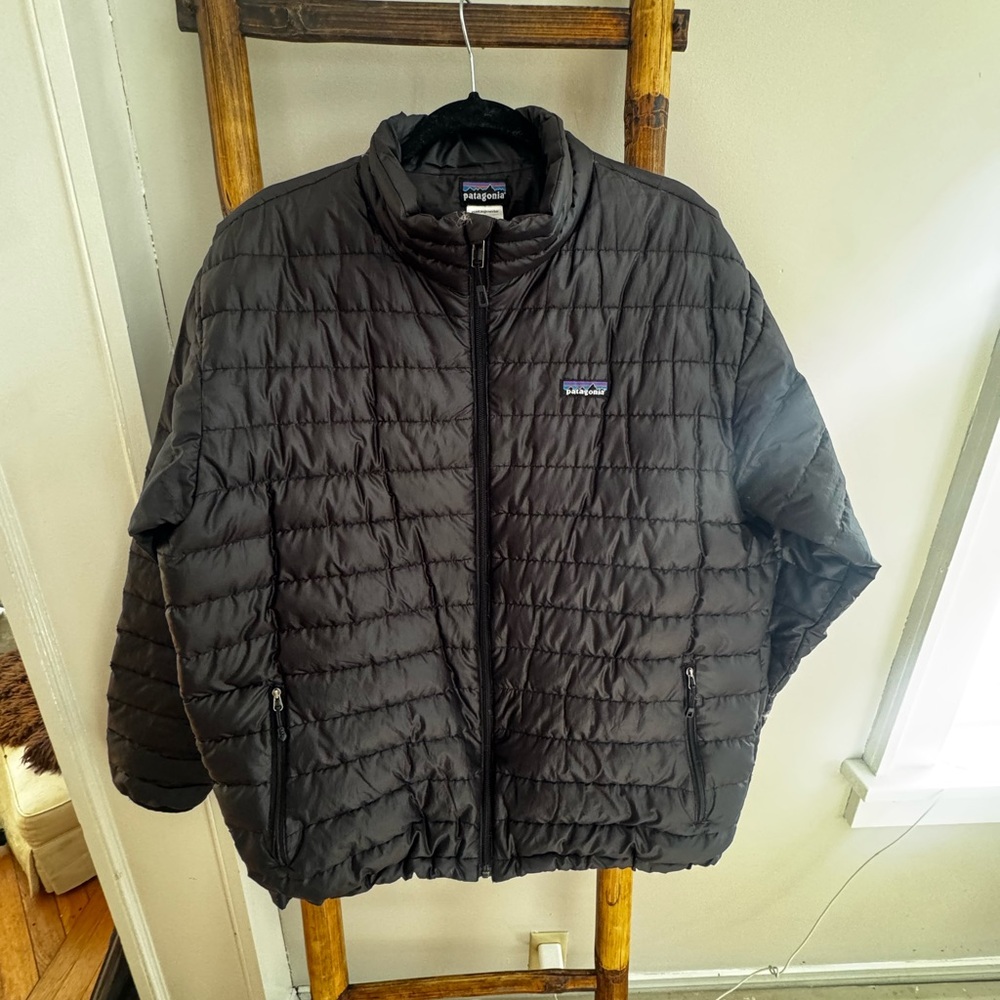 Patagonia Black down sweater jacket Men’s L